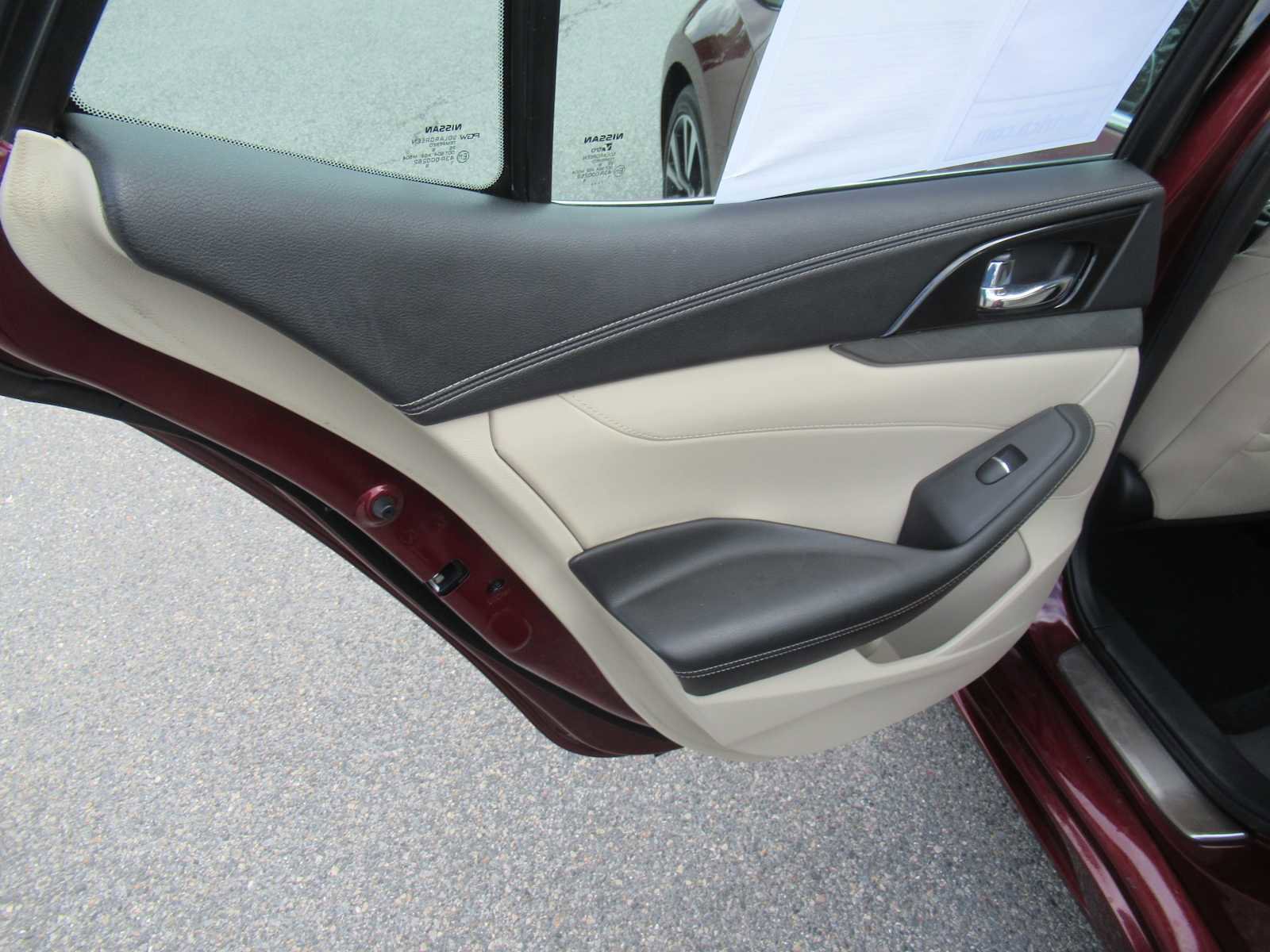 Used 2018 Nissan Maxima 3.5 SV image 17