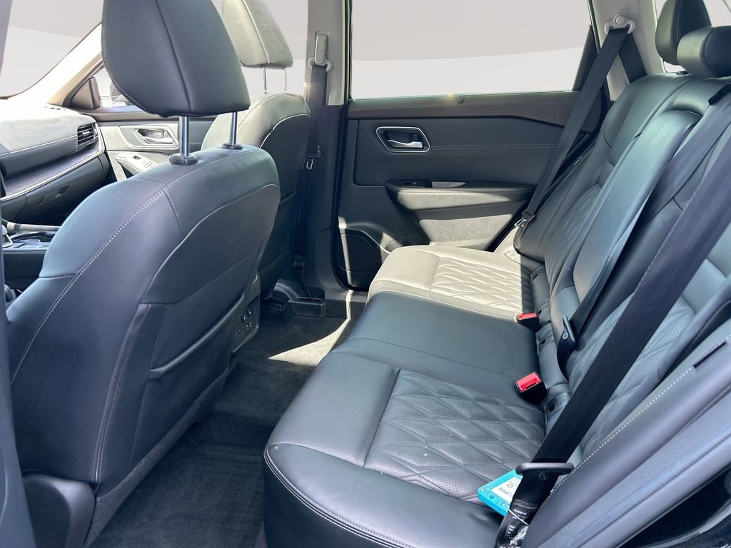 Used 2023 Nissan Rogue Platinum AWD/4WD image 28