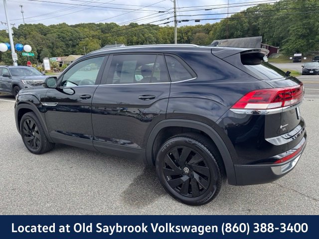 Certified 2024 Volkswagen Atlas Cross Sport SE AWD/4WD image 7