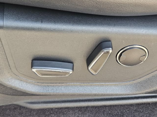 Used 2019 Ford Expedition Limited w/ Equipment Group 303A RWD image 24