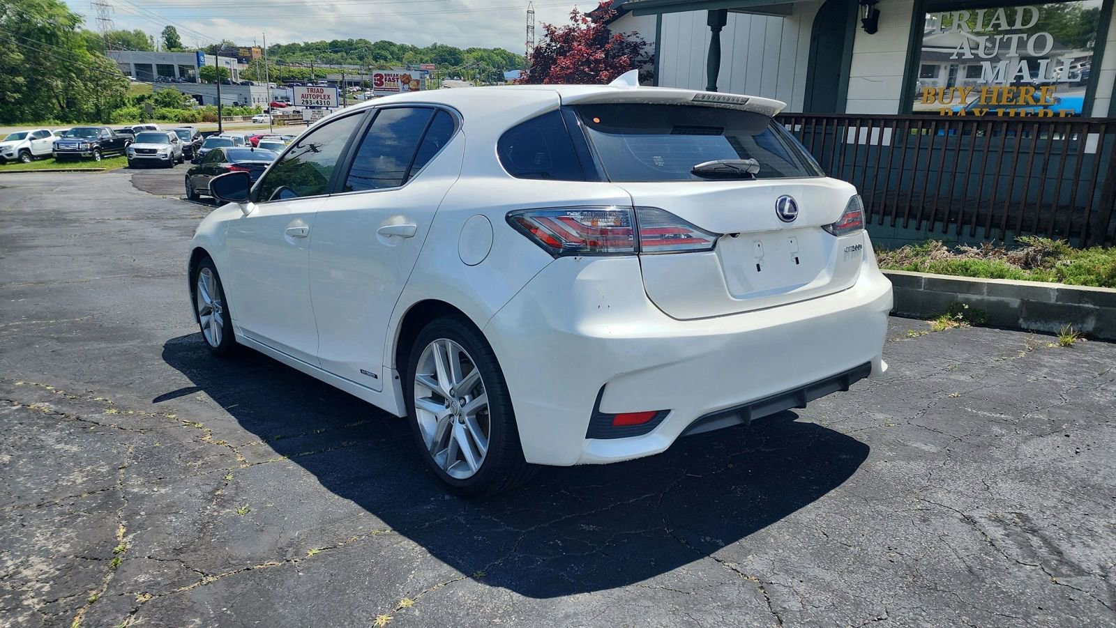 Used 2015 Lexus CT 200h image 7