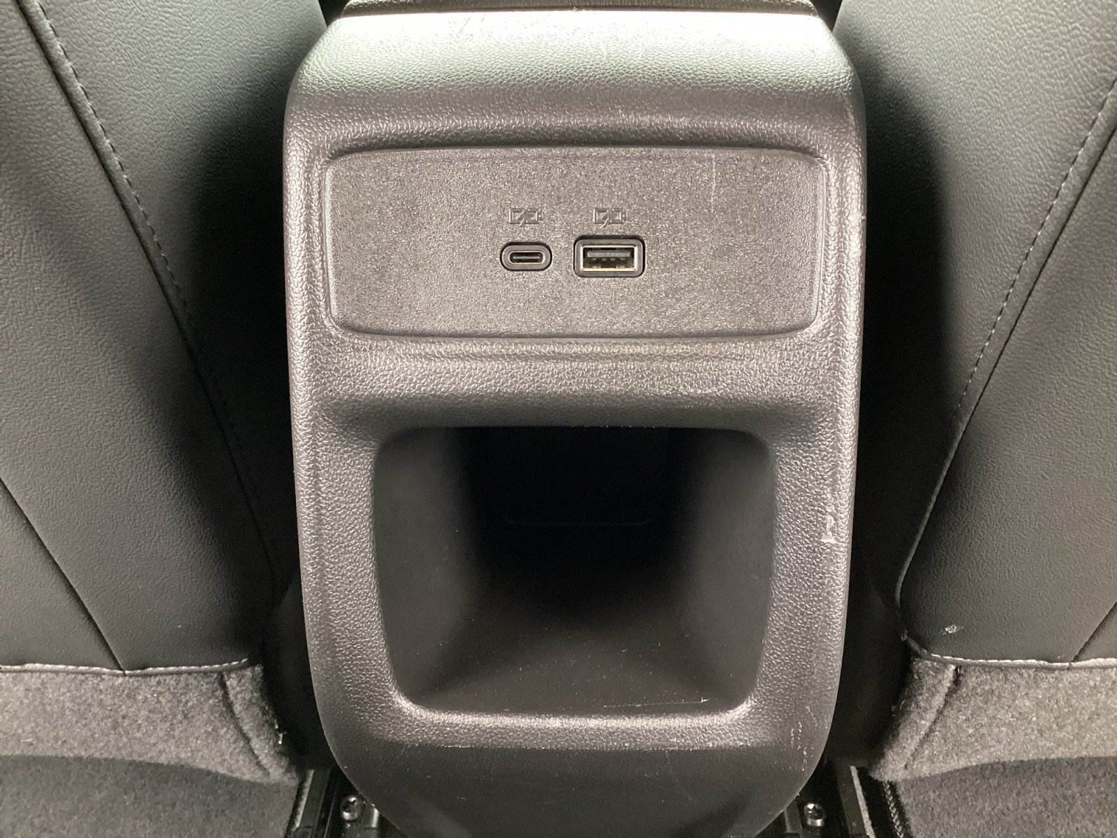 Used 2025 Chevrolet Trax LT FWD image 27