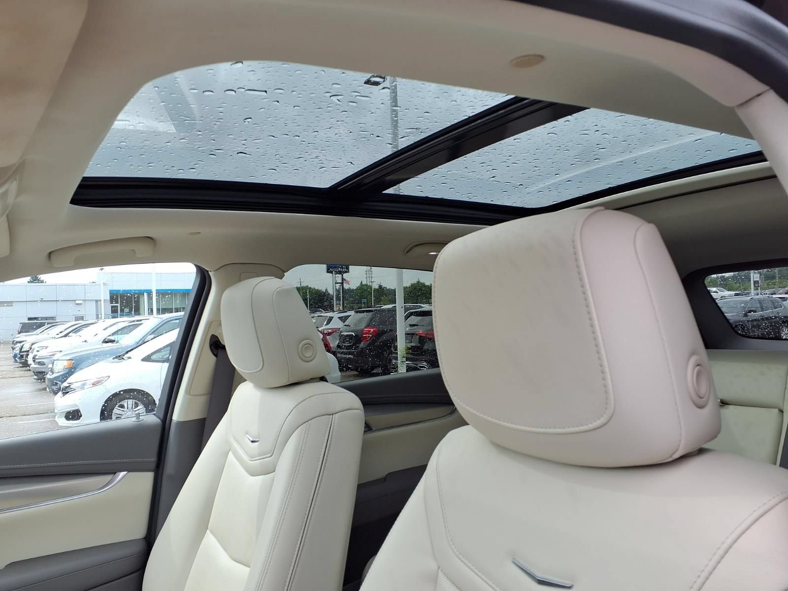 Used 2024 Cadillac XT5 Premium Luxury w/ LPO, Floor Liner Package FWD image 16