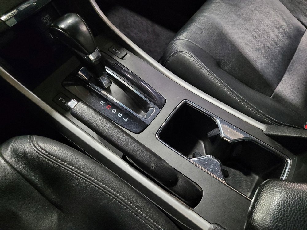 Used 2015 Honda Accord EX-L image 26