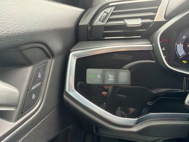 Used 2025 Audi Q3 2.0T Premium AWD/4WD image 29