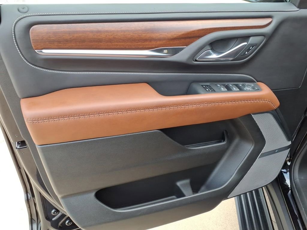 Certified 2023 GMC Yukon Denali Ultimate image 11