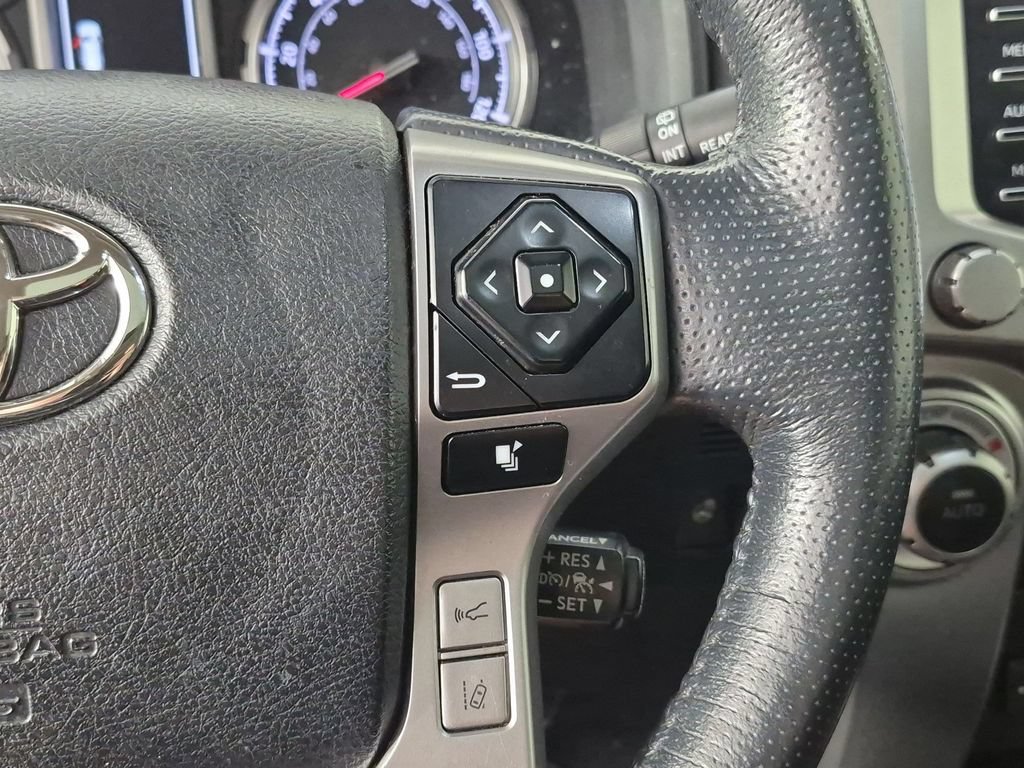 Used 2023 Toyota 4Runner Limited AWD/4WD image 19