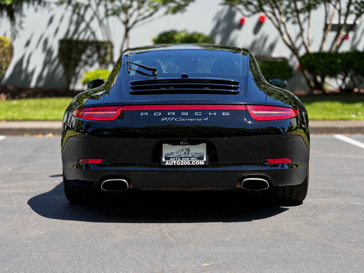 Used 2016 Porsche 911 Carrera RWD image 4