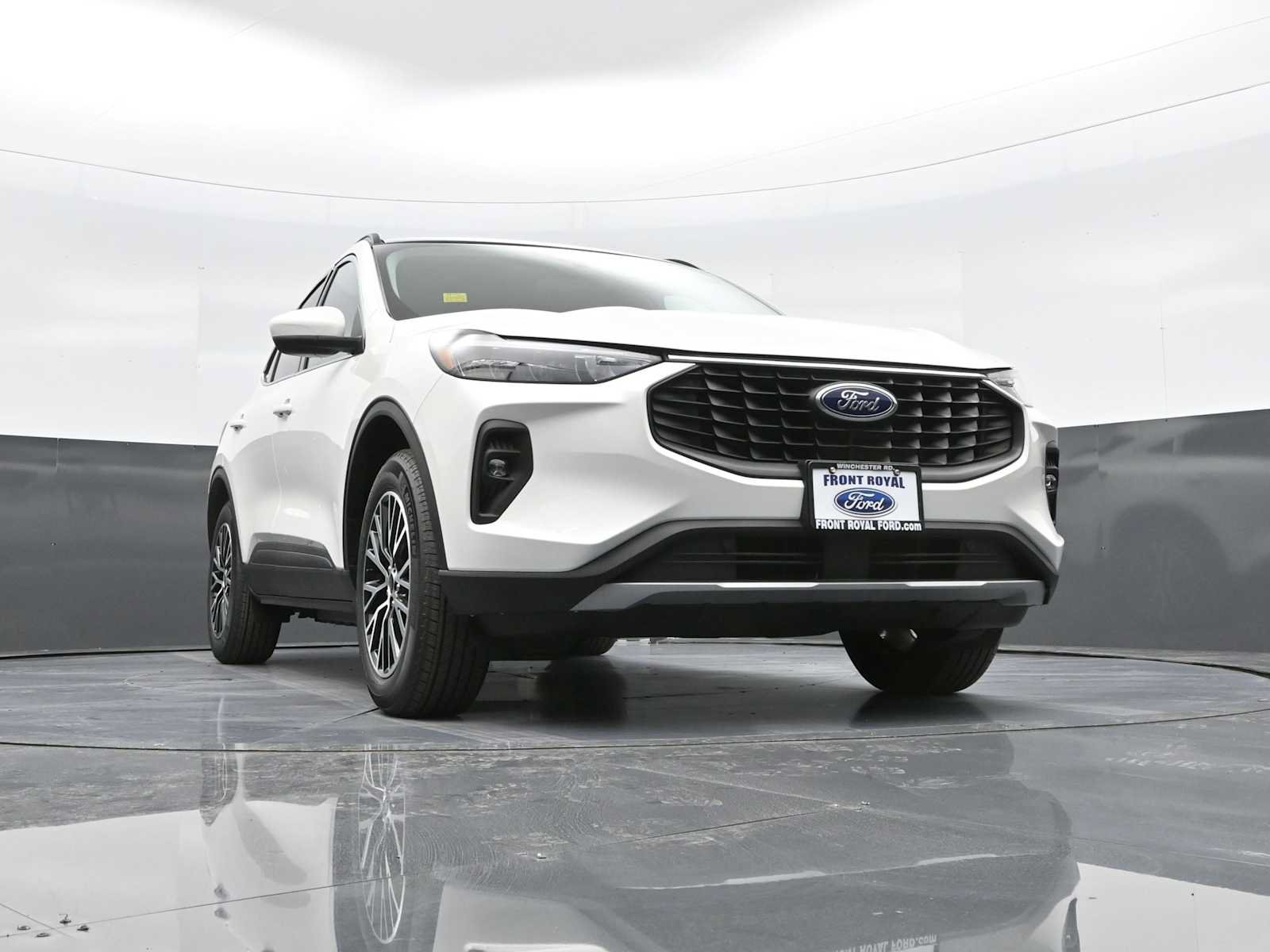 New 2025 Ford Escape SE FWD image 32