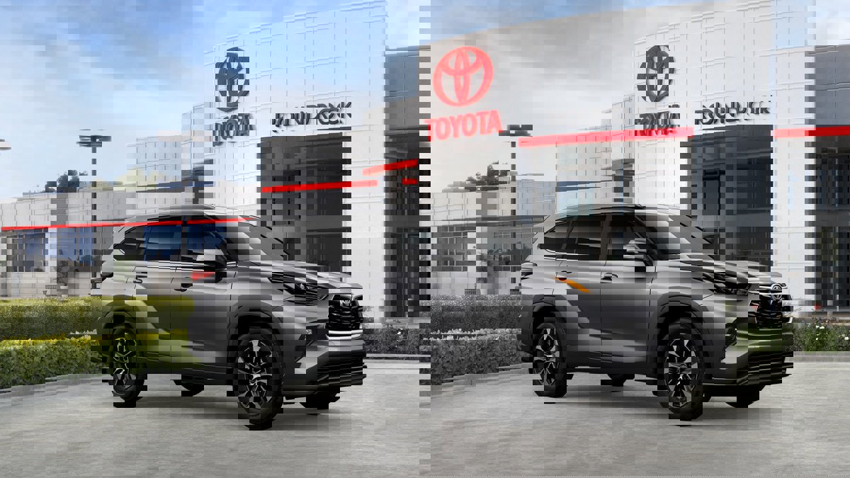 New 2026 Toyota Highlander XLE image 14