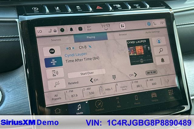 Used 2023 Jeep Grand Cherokee Limited image 31