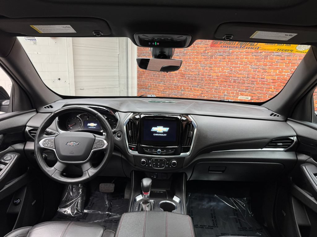 Used 2023 Chevrolet Traverse RS AWD/4WD image 13