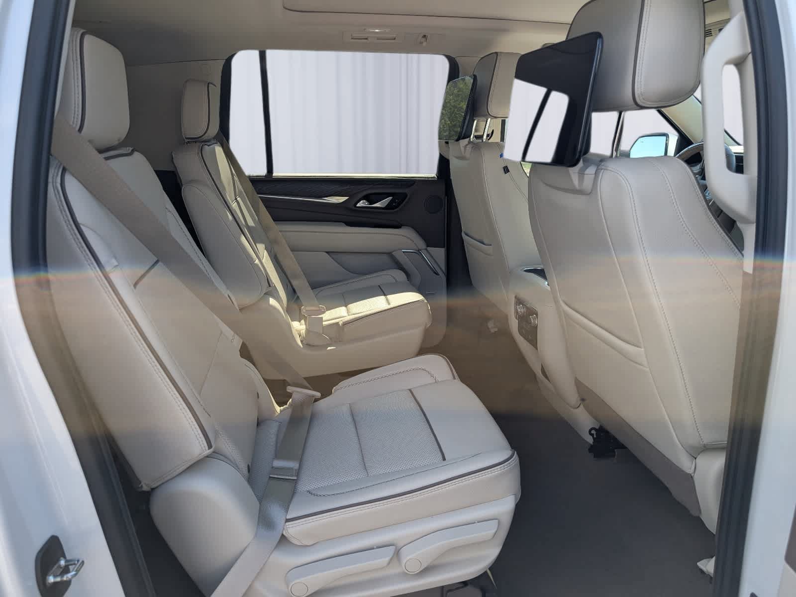 Certified 2024 GMC Yukon XL Denali w/ Advanced Technology Package AWD/4WD image 10