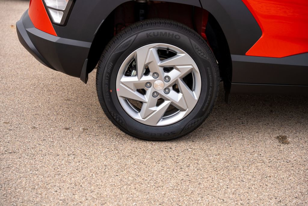 New 2026 Hyundai Kona SE image 9