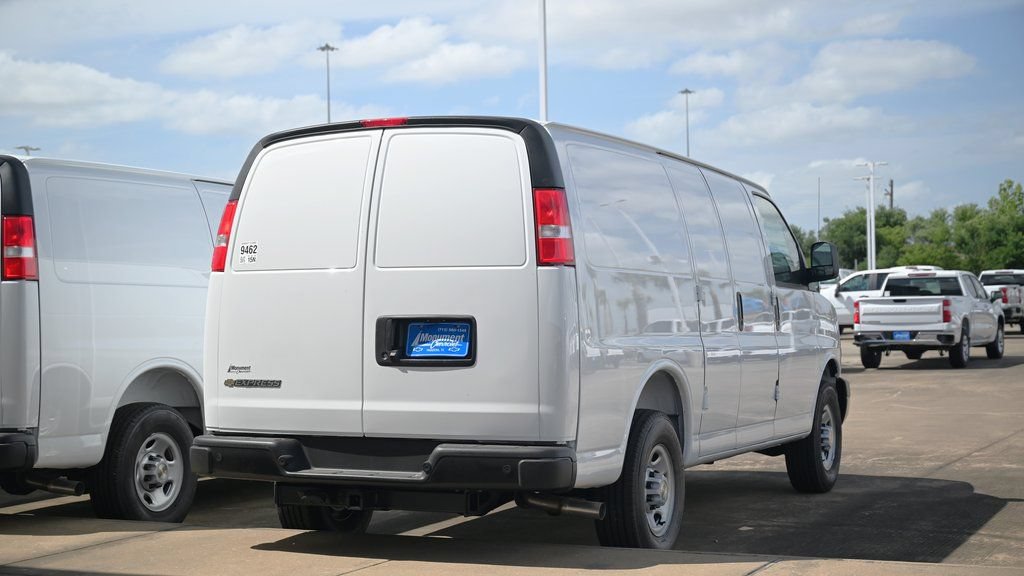 New 2025 Chevrolet Express 2500 Extended w/ Driver Convenience Package RWD image 4
