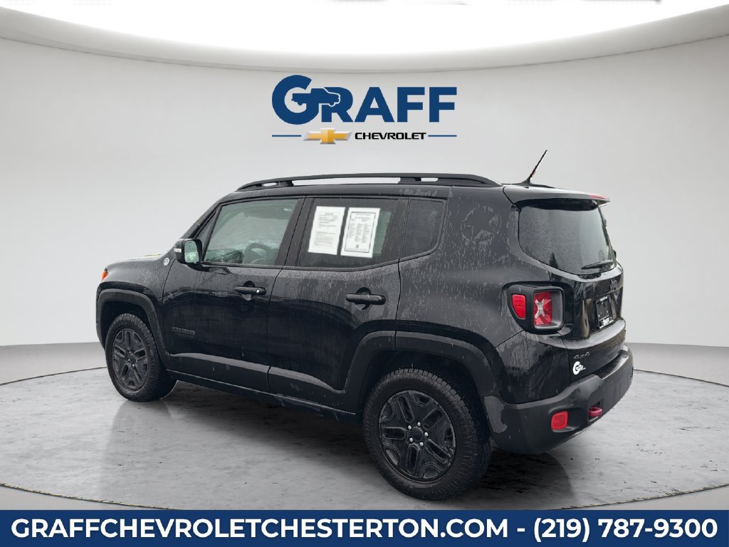 Used 2017 Jeep Renegade Trailhawk AWD/4WD image 4