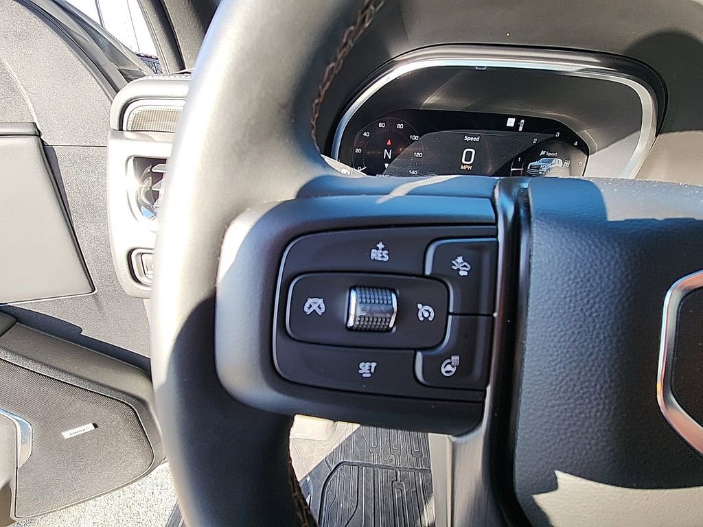 Used 2023 GMC Yukon AT4 w/ AT4 Premium Plus Package image 18