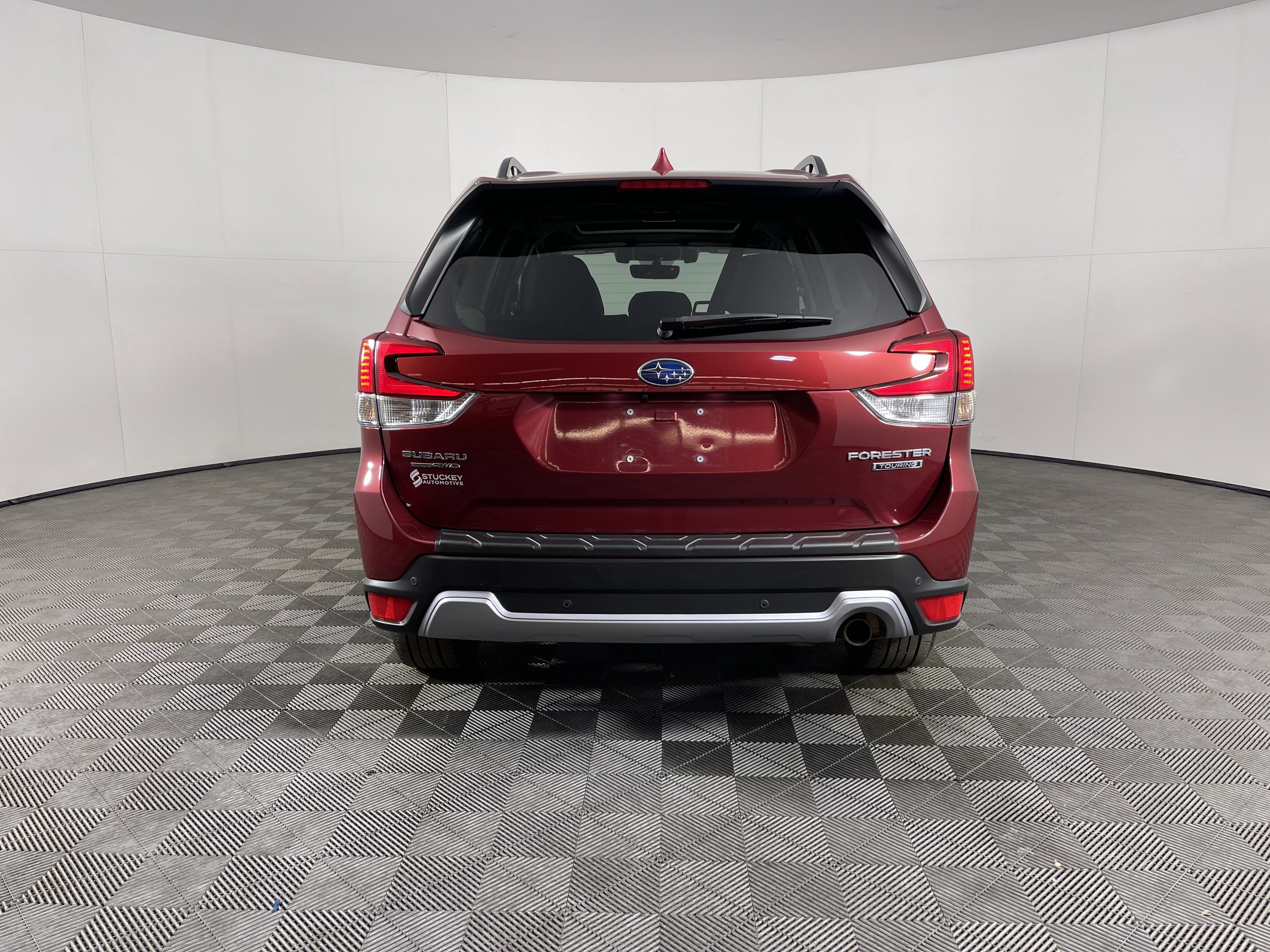 Used 2021 Subaru Forester Touring image 4