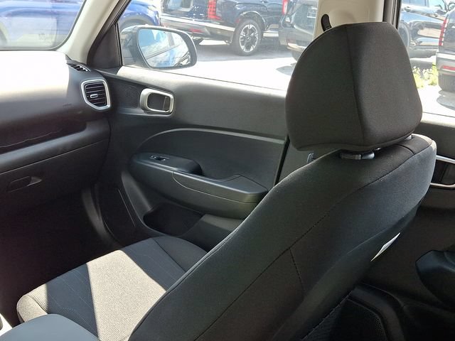 New 2026 Hyundai Venue SE FWD image 11
