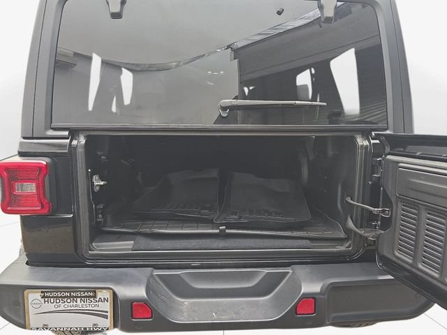 Used 2019 Jeep Wrangler Unlimited Sahara AWD/4WD image 29
