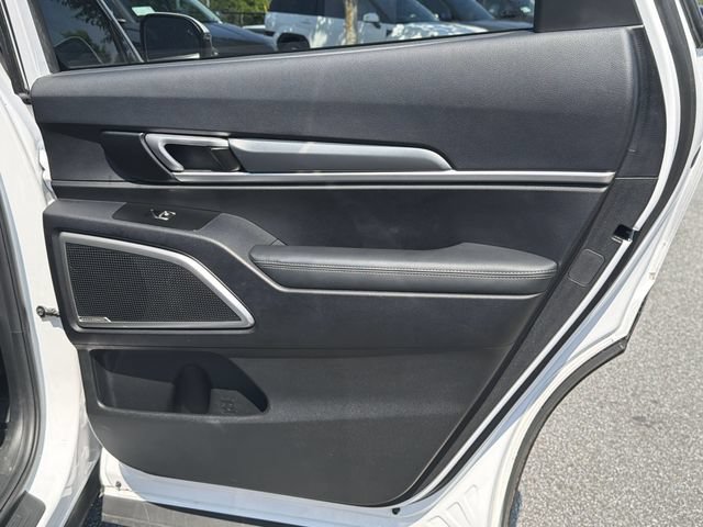 Used 2022 Kia Telluride LX AWD/4WD image 18