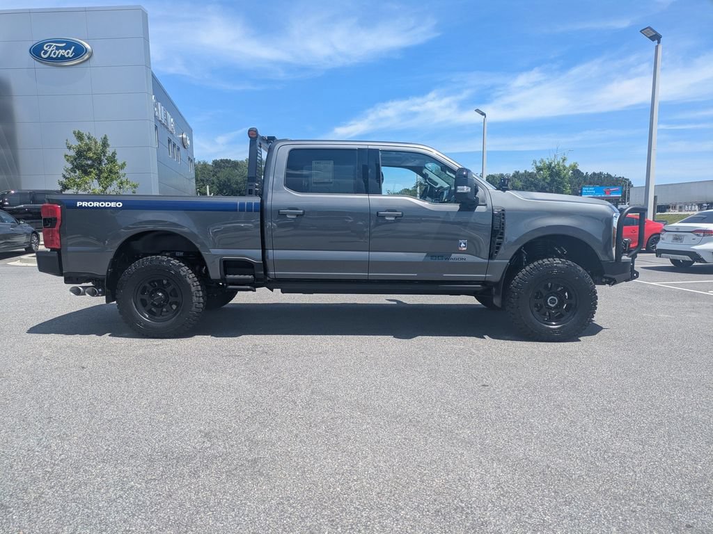 New 2026 Ford F250 Lariat w/ Black Appearance Package AWD/4WD image 3