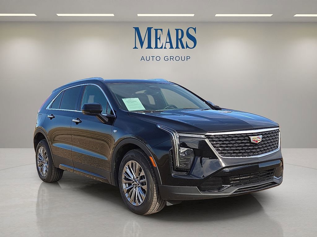 Used 2024 Cadillac XT4 Premium Luxury image 7