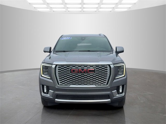 Used 2021 GMC Yukon XL Denali w/ Denali Premium Package image 2