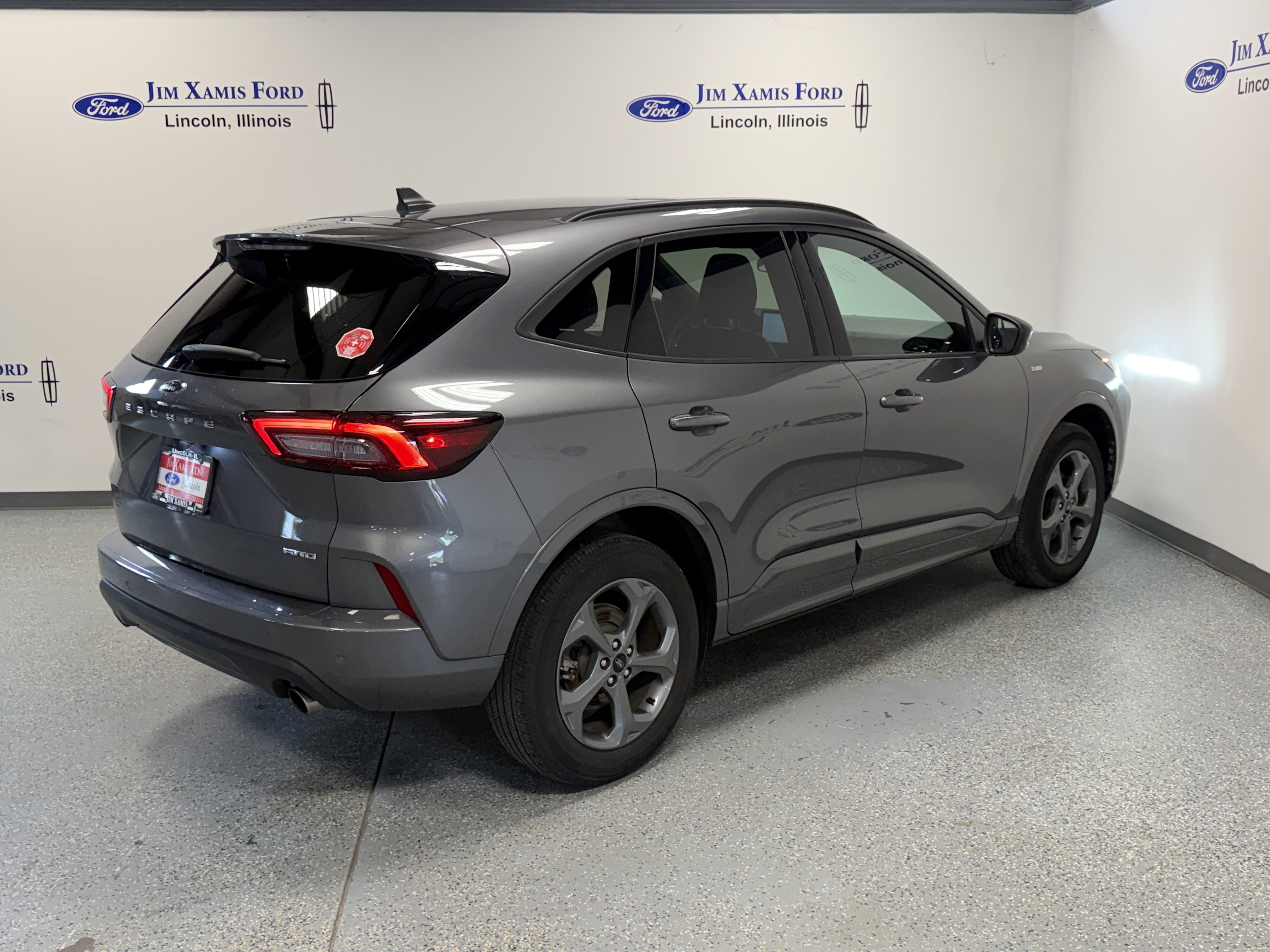 Used 2024 Ford Escape ST-Line w/ Tech Pack #1 AWD/4WD image 32
