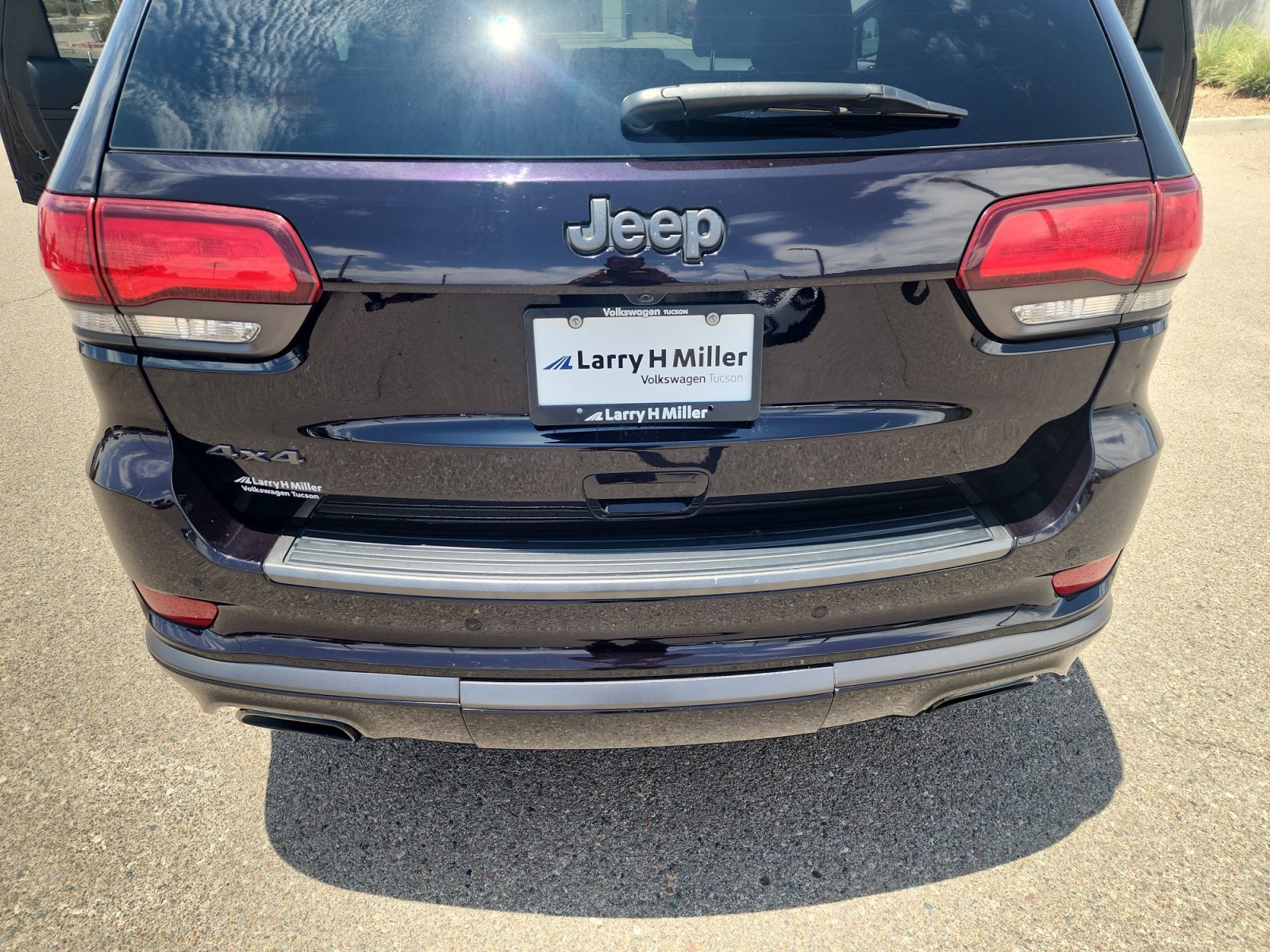 Used 2020 Jeep Grand Cherokee High Altitude AWD/4WD image 24