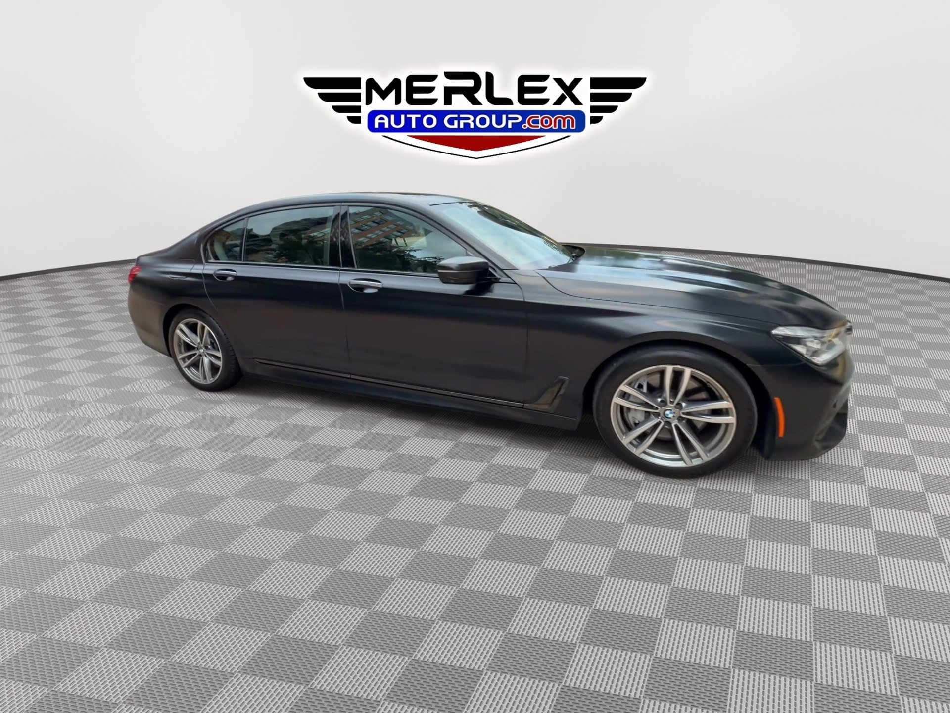 Used 2019 BMW 750i xDrive AWD/4WD image 9