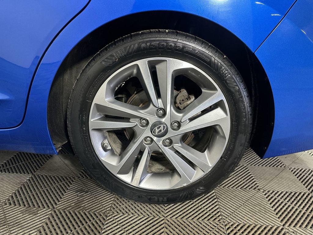 Used 2017 Hyundai Elantra Limited w/ Cargo Package image 33