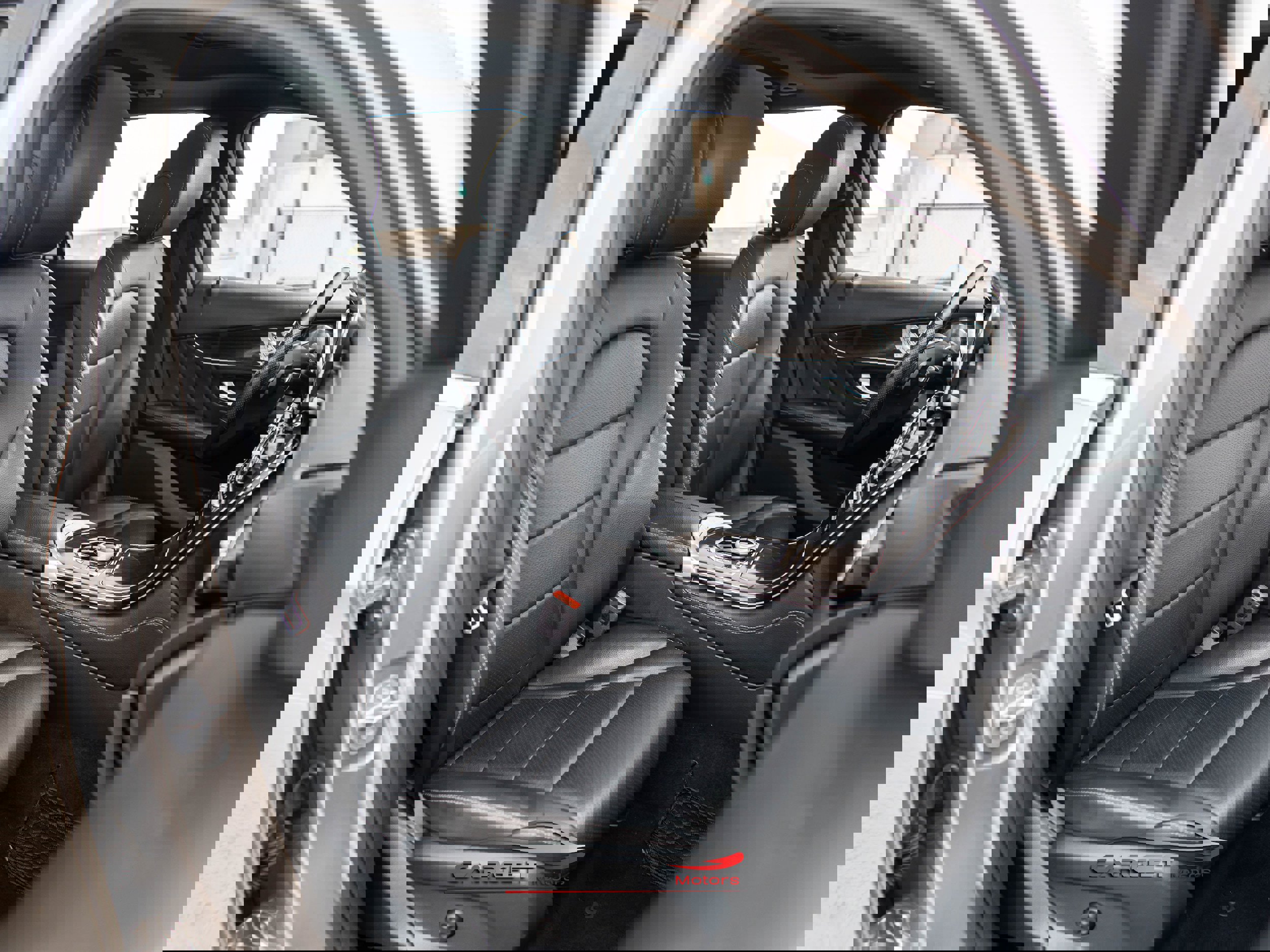 Used 2019 Mercedes-Benz GLC 300 4MATIC image 17