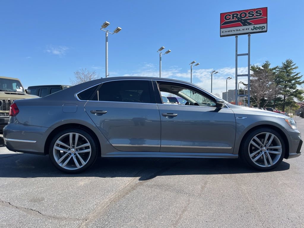 Used 2017 Volkswagen Passat 1.8T R-Line image 65