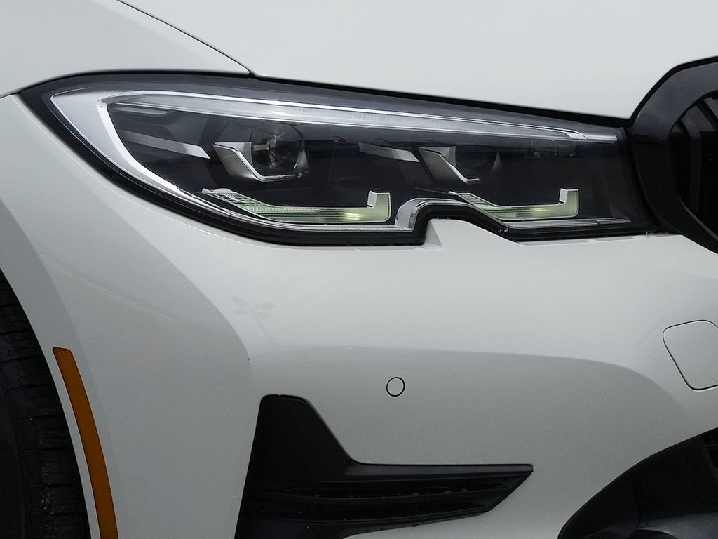 Used 2021 BMW 330i Sedan w/ Convenience Package RWD image 6