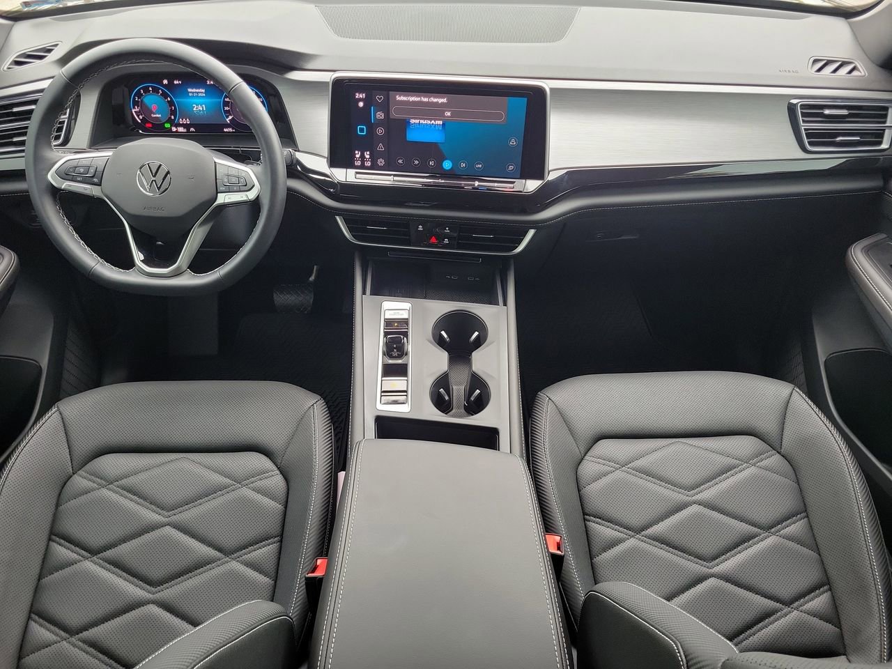 Used 2025 Volkswagen Atlas Cross Sport SE image 14