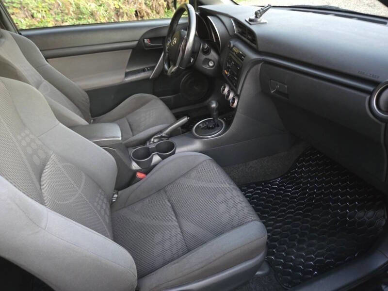 Used 2012 Scion tC FWD image 12