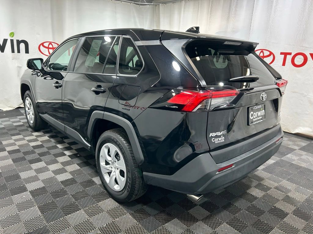 Used 2025 Toyota RAV4 LE image 5
