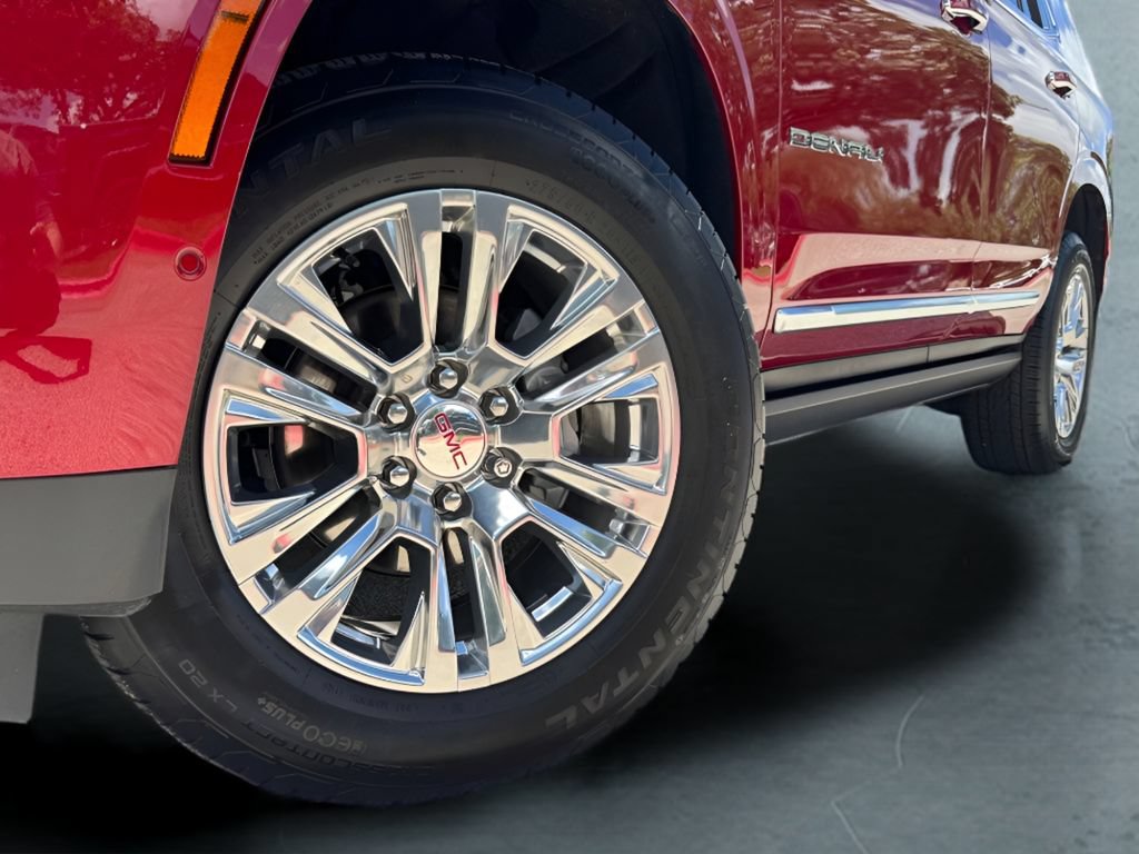 Used 2025 GMC Yukon Denali w/ Sun & Power Step Package RWD image 2