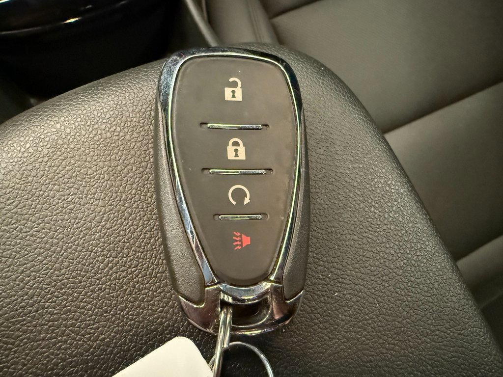 Used 2025 Chevrolet Trax ACTIV w/ Driver Confidence Package image 16