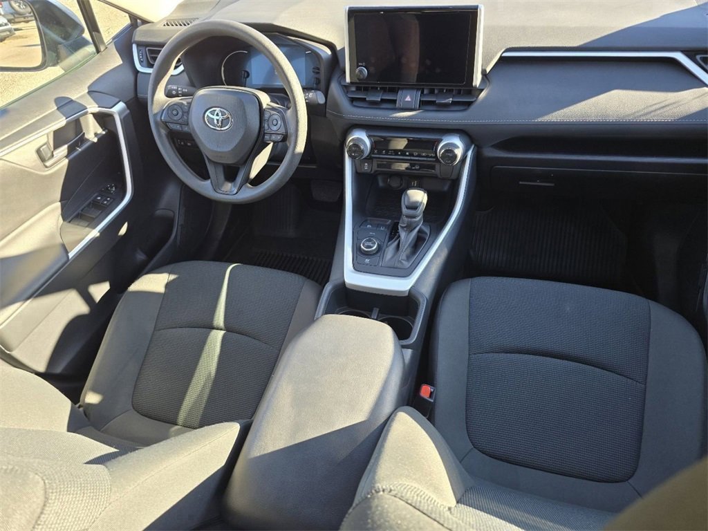 Used 2024 Toyota RAV4 LE image 18