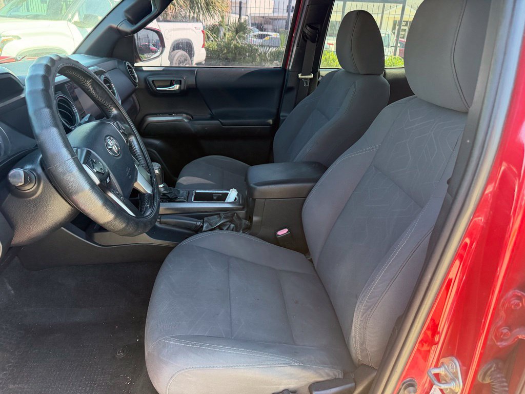 Used 2019 Toyota Tacoma TRD Sport RWD image 10