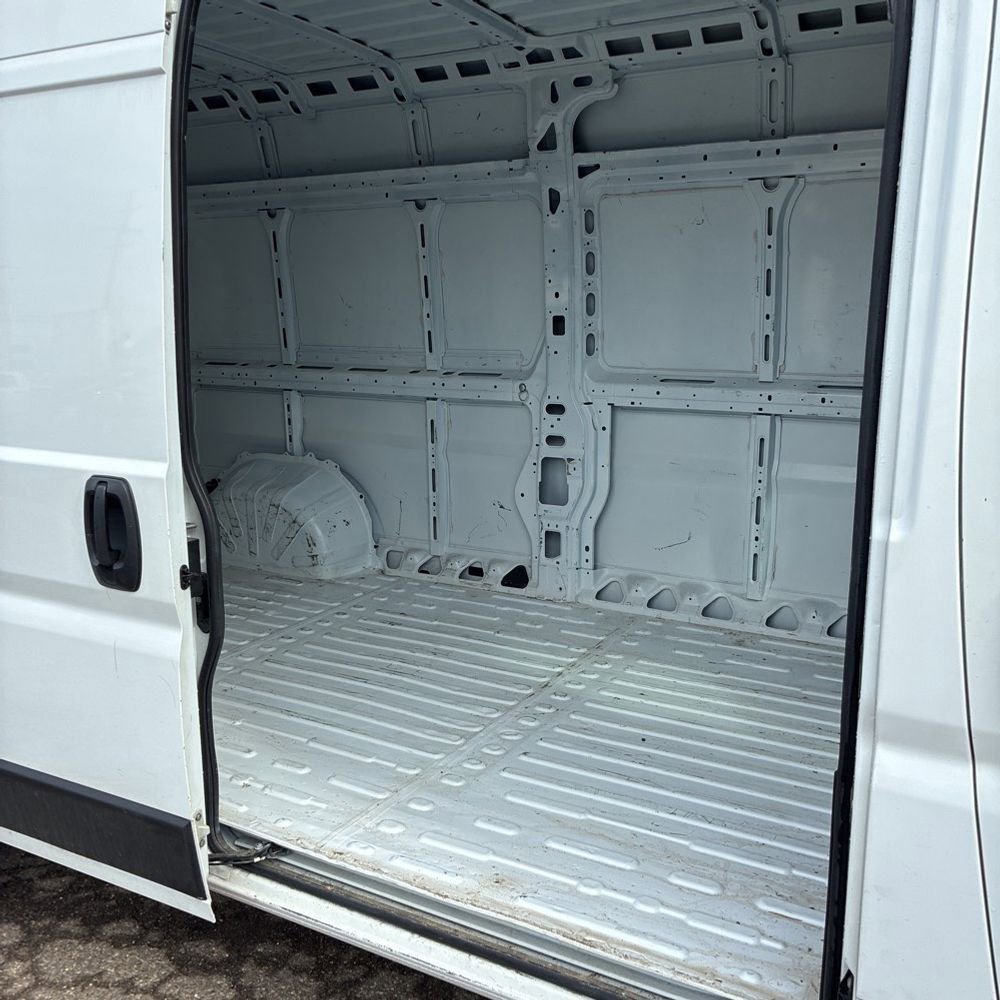 Used 2023 RAM ProMaster 2500 FWD image 10