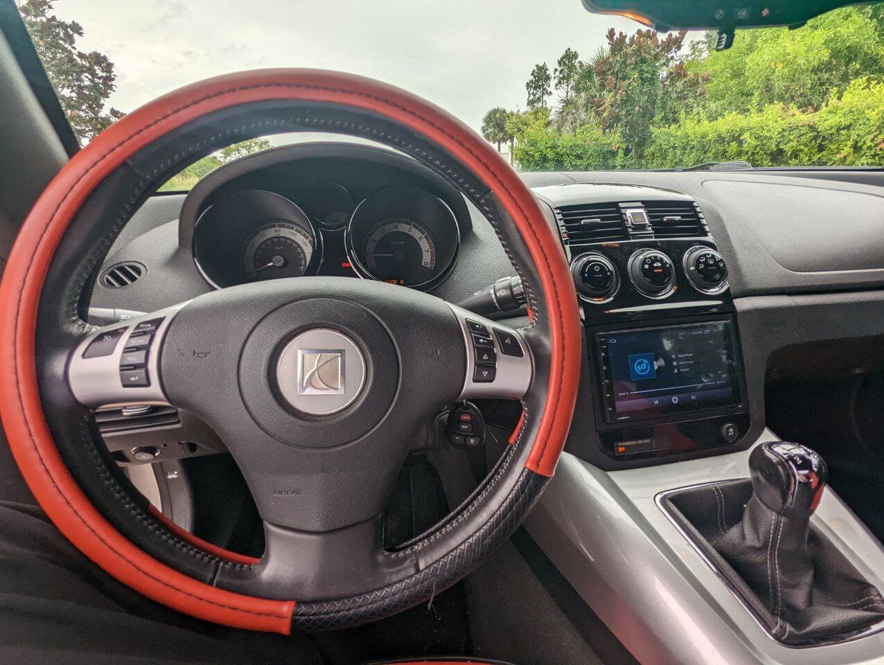 Used 2007 Saturn Sky Red Line image 17