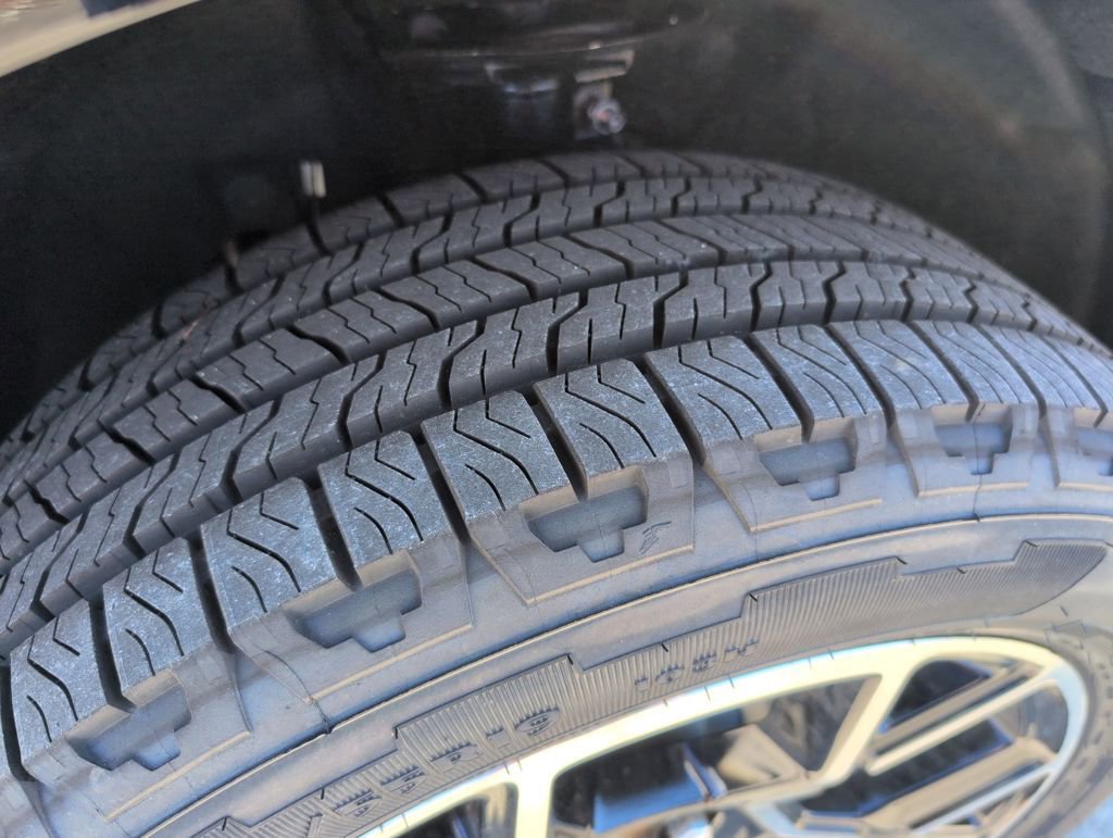 New 2026 Ford Maverick Lariat w/ 4K Tow Package AWD/4WD image 16