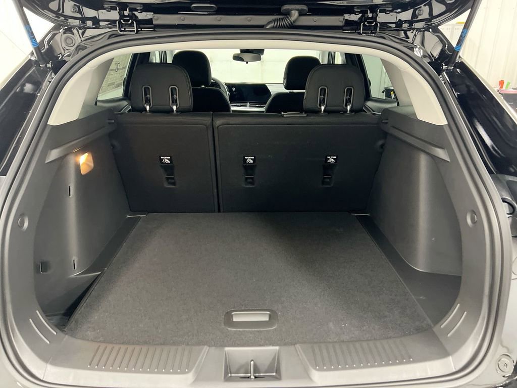 New 2026 Chevrolet Trax LS FWD image 23
