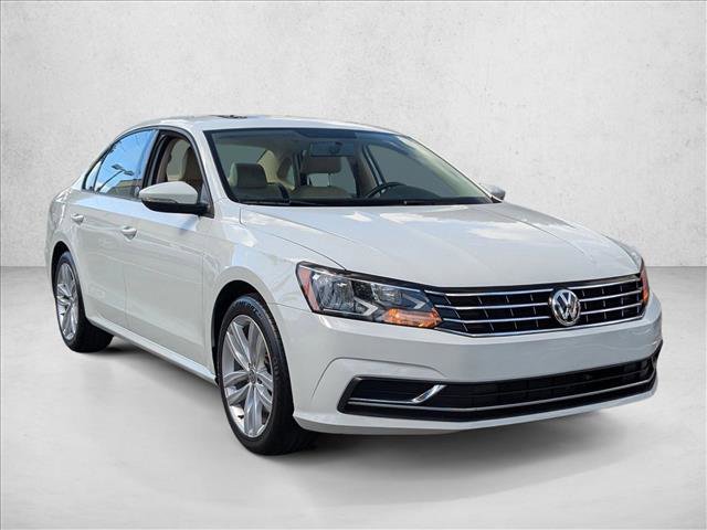 Used 2019 Volkswagen Passat 2.0T Wolfsburg w/ Wheels & Sunroof Package video 3