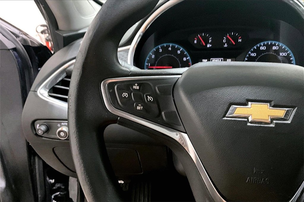 Used 2016 Chevrolet Malibu LT image 11