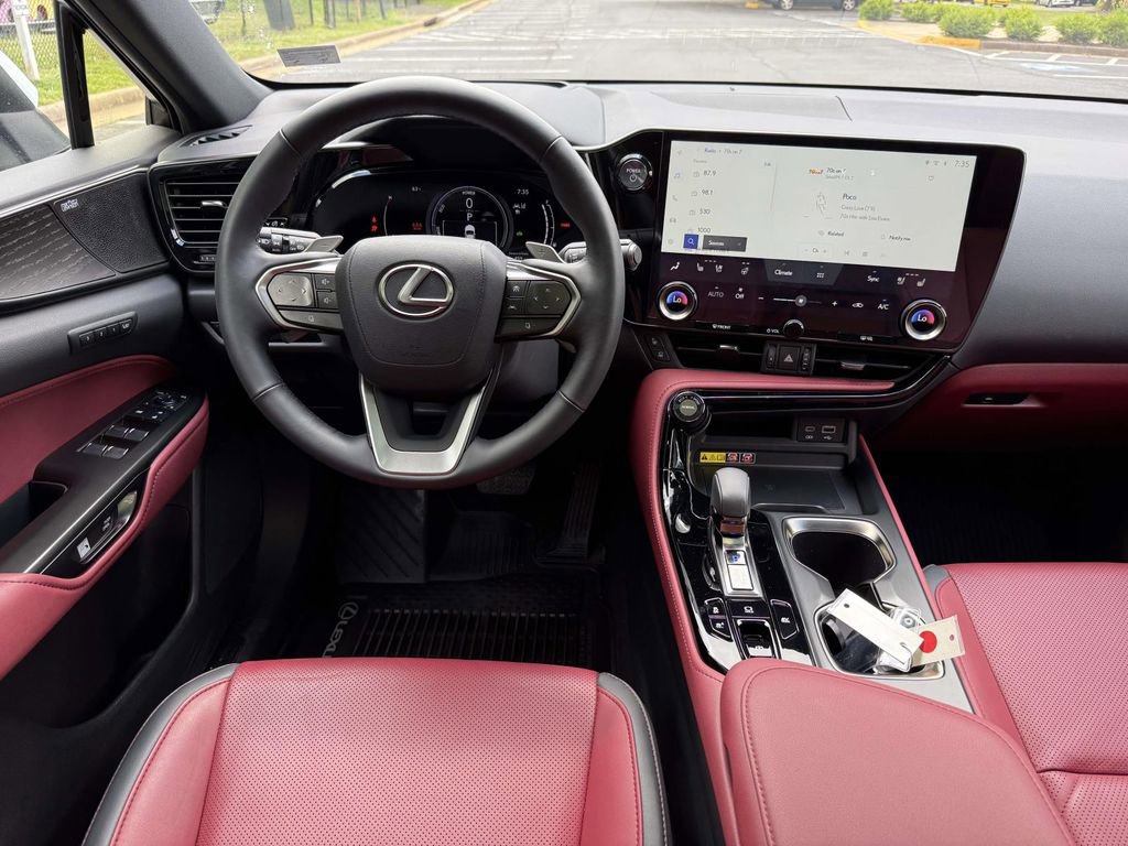 Used 2024 Lexus NX 350h AWD w/ Vision Package image 8