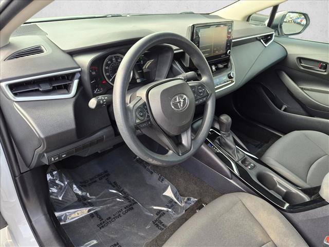 Used 2022 Toyota Corolla LE w/ Carpet Mat Package (TMS) FWD image 9